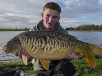 Simon Crow goes carp fishing in Winter - Nash Tackle